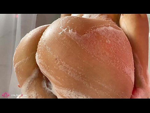❤️ Brunette Masturbates หีด้วยไวเบรเตอร์เพื่อถึงจุดสุดยอดที่เข้มข้นในห้องอาบน้ำ ️❌ โป๊ ที่เรา ️❤
